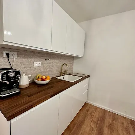 Apartamento Castle Hill In Old Town Of With Free Parking *