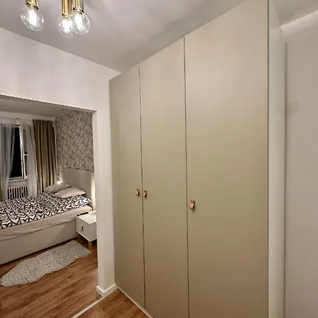 Castle Hill In Old Town Of With Free Parking Apartment *